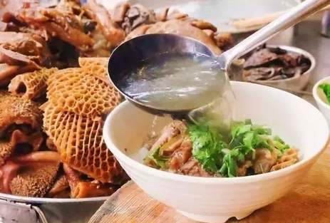 冬天創(chuàng)業(yè)選擇什么項目好，牛雜小吃不容錯過